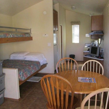 Rancho Oso Rv & Camping Resort Goleta Buitenkant foto